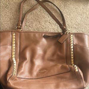 Coach leather shoulder bag
